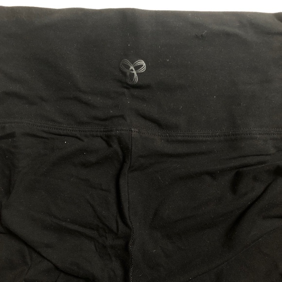 Aritizia TNA Black Leggings - Picture 3 of 3